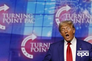 За менее чем две недели до выборов, как показывают опросы, ни у Трампа, ни у Харрис нет существенного преимущества