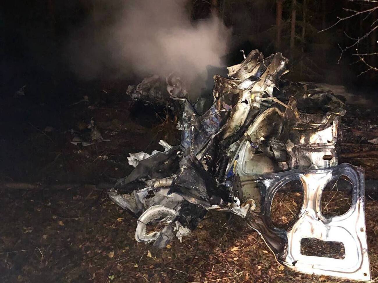 Российское МЧС показало фото упавшего вертолета