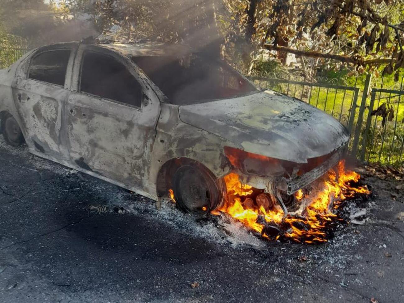 Автомобіль поліцейських згорів