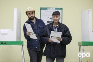 Международные наблюдатели зафиксировали ряд нарушений, но в целом, говорят, день голосования "был организован хорошо"