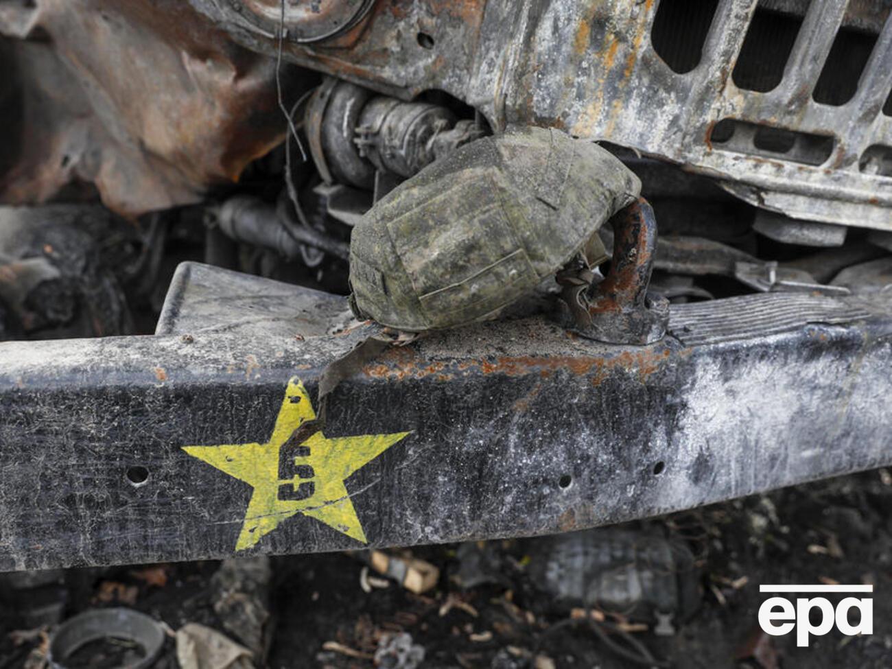 На записи российские военные признают, что у их автомобиля гражданский номер