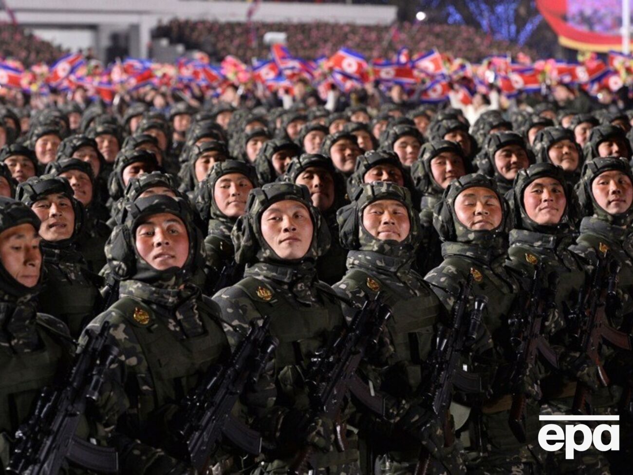 По данным разведки, прошедшие учения на полигонах военные КНДР уже прибыли в зону боевых действий