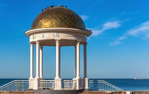 В результате подрыва моста железнодорожное сообщение с оккупированным Бердянском парализовано, РФ не может подвозить туда боеприпасы для своей армии, пишут СМИ