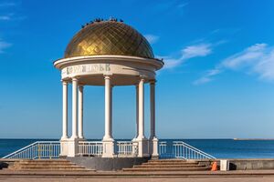 В результате подрыва моста железнодорожное сообщение с оккупированным Бердянском парализовано, РФ не может подвозить туда боеприпасы для своей армии, пишут СМИ