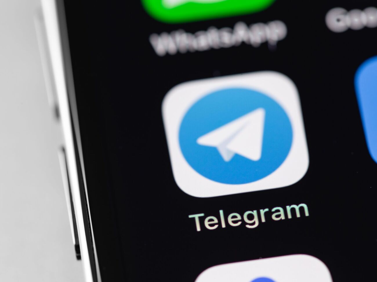 47% украинцев читают новости в Telegram, 35% считают каналы в мессенджерах источником дезинформации, свидетельствуют результаты опроса