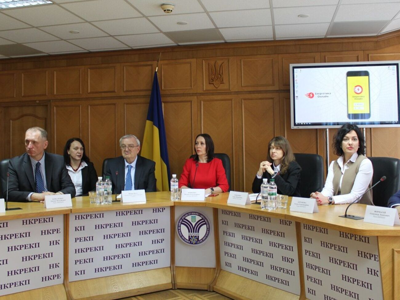 Начальство в НКРЭКУ зарабатывает в среднем около 288 тыс. грн в месяц