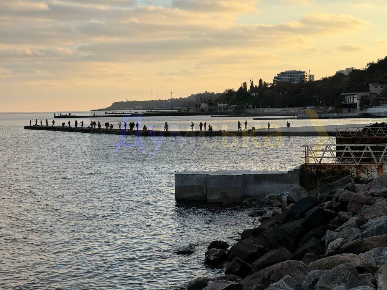 Окупанти обстріляли Одесу з акваторії Чорного моря