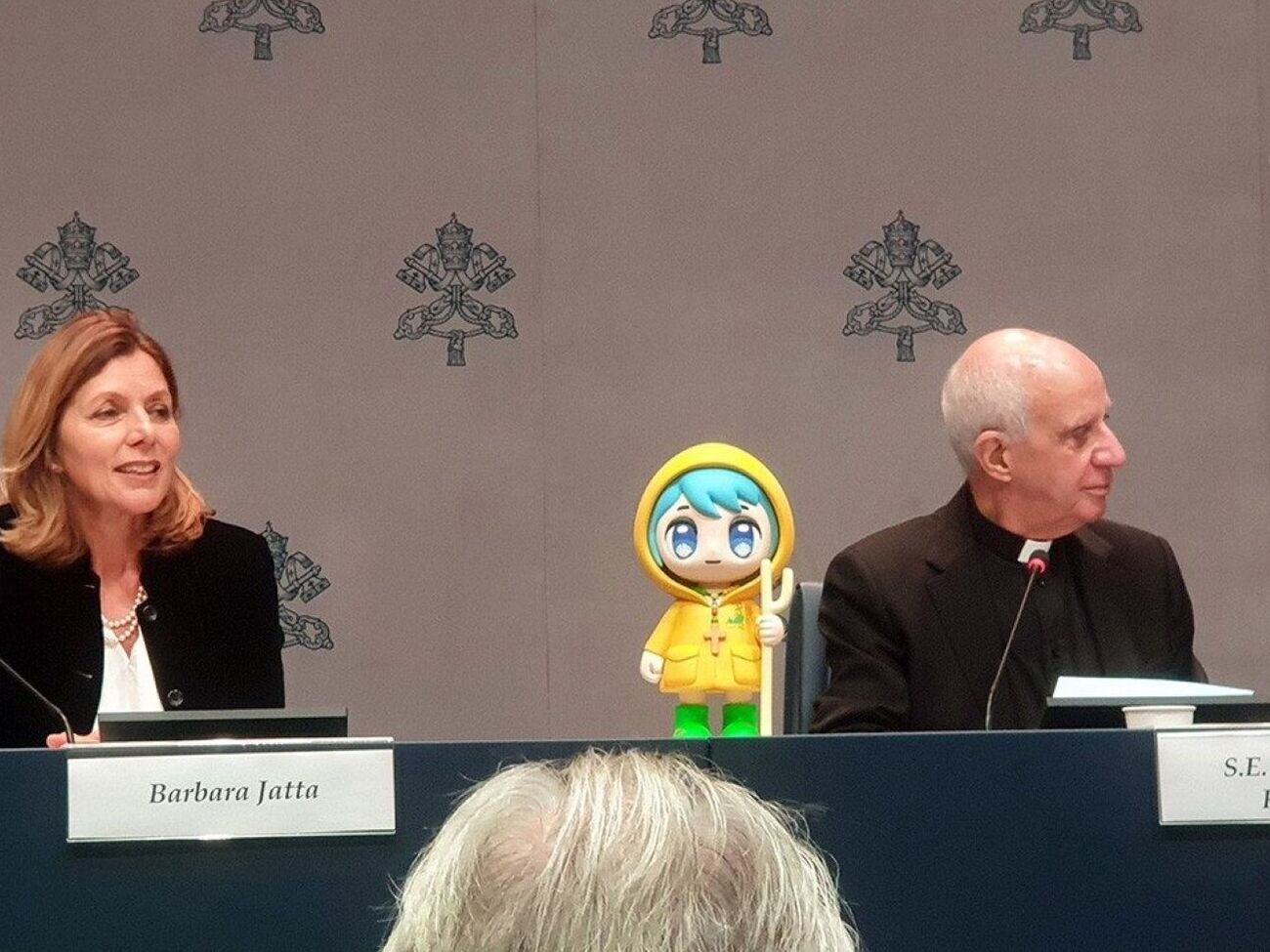 Таким образом в Ватикане стремятся привлечь внимание младшей аудитории