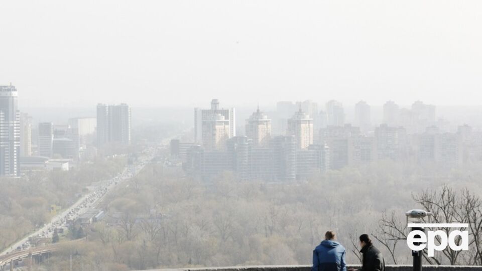 Пыль с Каспия продержится в Украине еще несколько дней