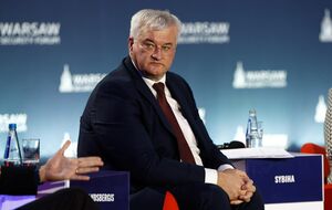 Между Украиной и Польшей "не должно быть никаких политических препятствий", отметил Сибига