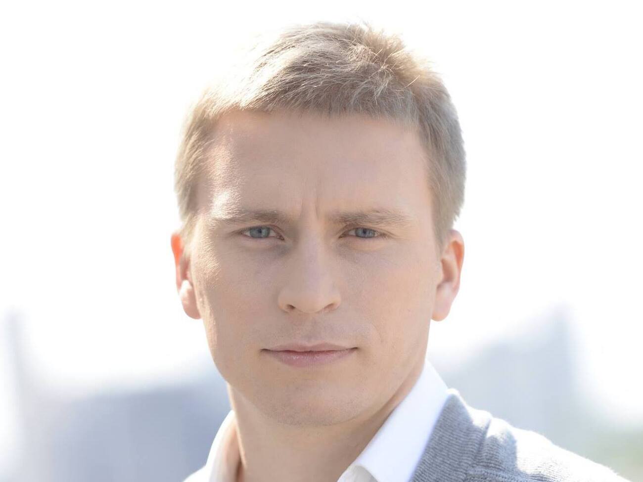 Эксперт отметил, что также целесообразнее было бы выбрать НДС в контексте повышения налогов