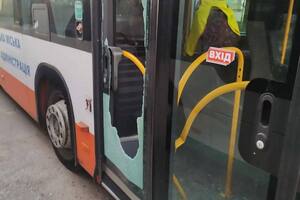Обстрелом повредило автобусы и грузовики