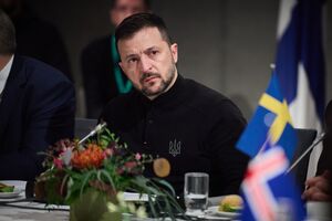 Украина не оккупировала критическую инфраструктуру РФ, как это сделали россияне с ЗАЭС, отметил Зеленнский