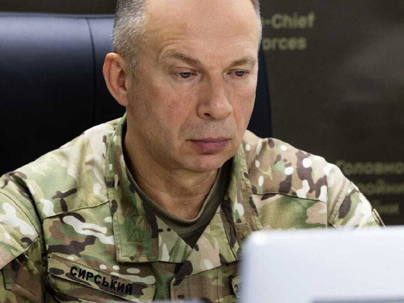 Сирський (на фото) обговорив із Каволі ситуацію на фронті