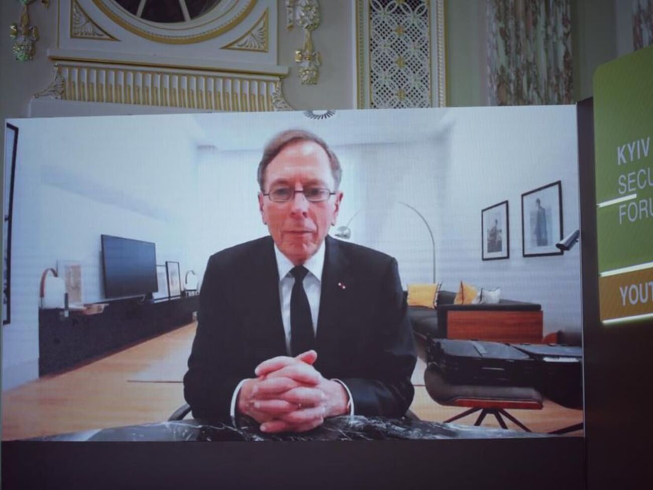 Росії зараз дуже складно рухатися далі, вона покладається на сили КНДР, зазначив Петреус