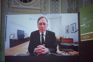 Росії зараз дуже складно рухатися далі, вона покладається на сили КНДР, зазначив Петреус