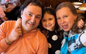 По словам Баюл, они с мужем развивают дочь самостоятельно