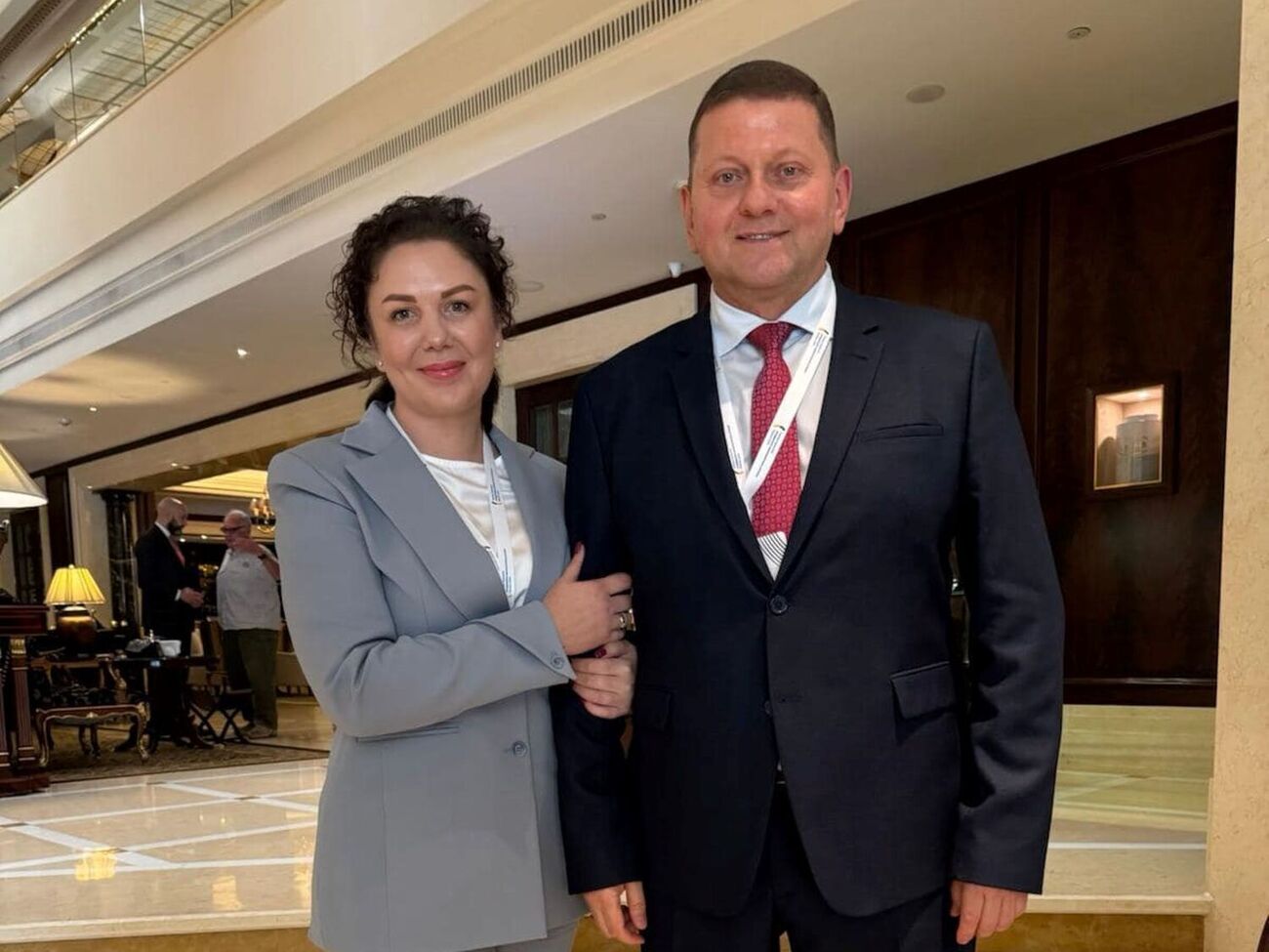 У Валерія й Олени Залужних є дві дорослі доньки