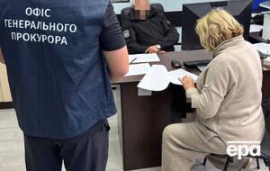 Суд еще не избрал чиновнице меру пресечения