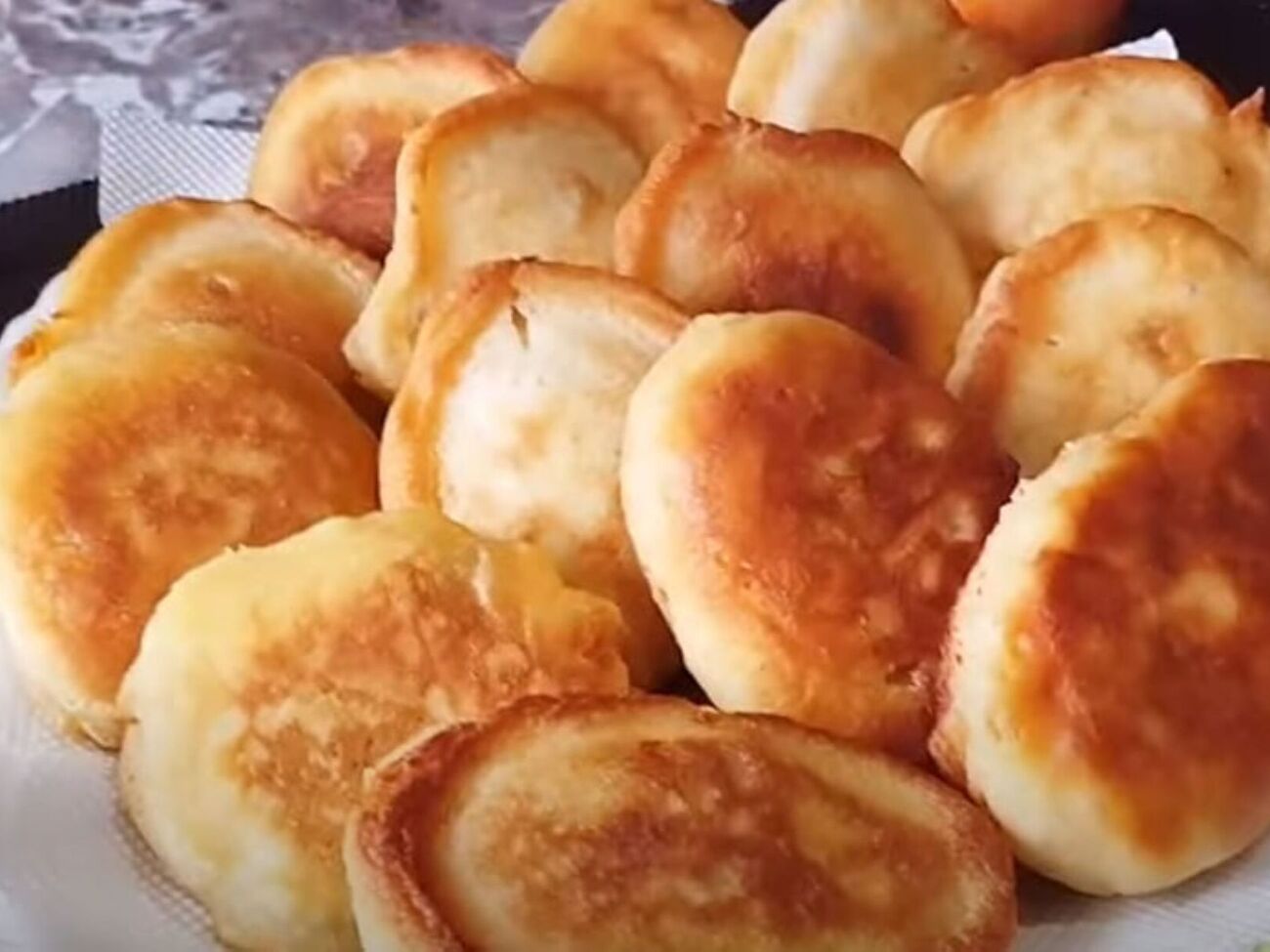 Оладки треба смажити під кришкою