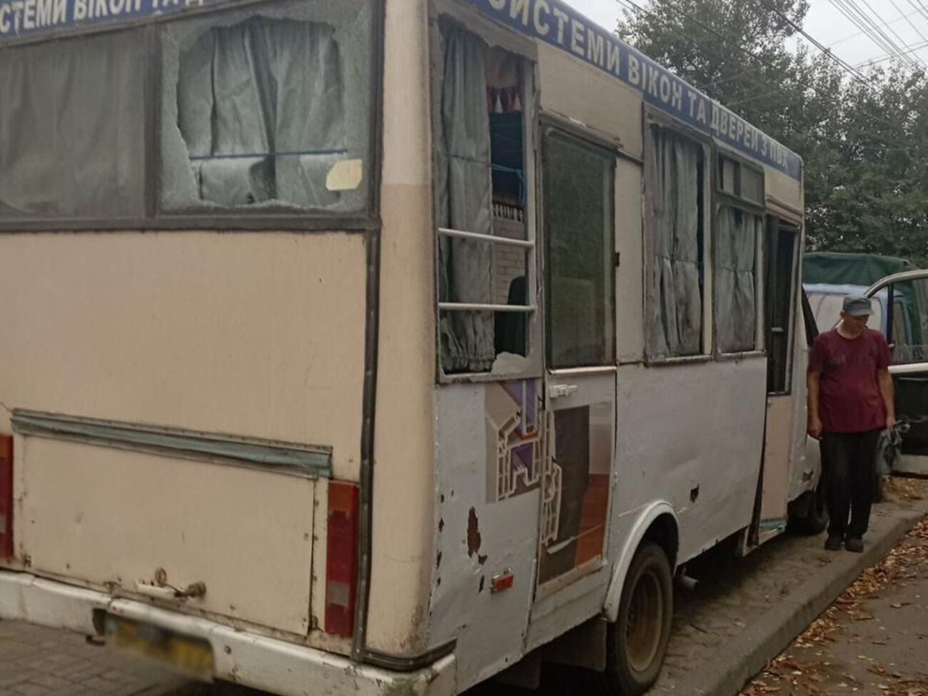 У Річківській громаді росіяни з БПЛА скинули вибуховий пристрій на рейсовий маршрутний автобус, розповіли в ОВА