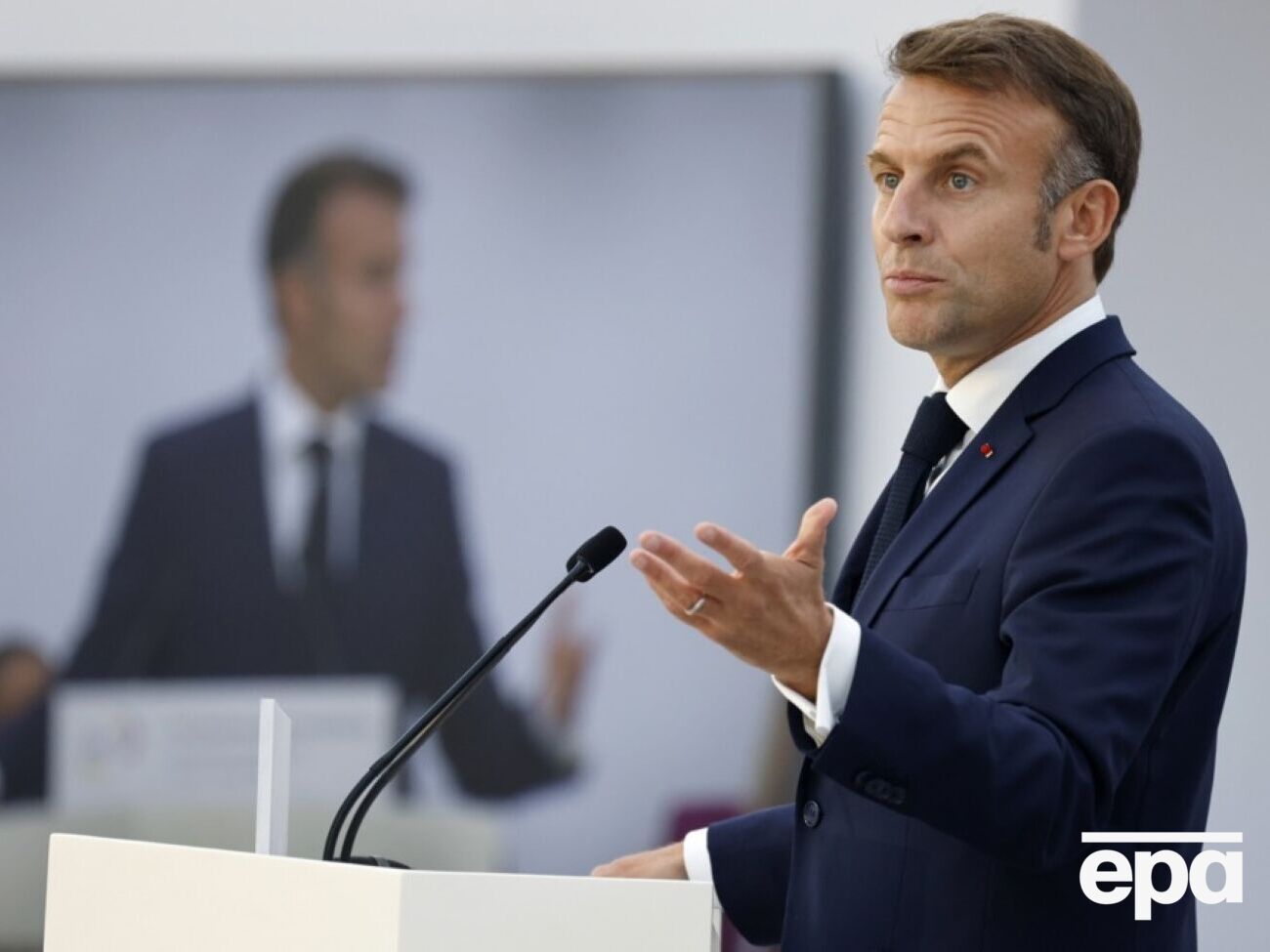 За словами Макрона, Франція нічого не постачає Ізраїлю