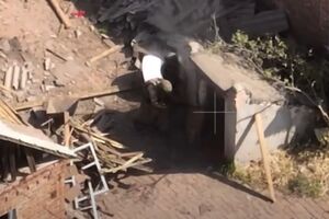 Росіяни розстріляли трьох беззбройних українських військовополонених одного із суміжних підрозділів, розповіли в "Азові"