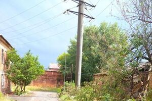 У Дніпропетровській області минулої доби енергетики відновили після обстрілів електропостачання 1,3 тис. осель