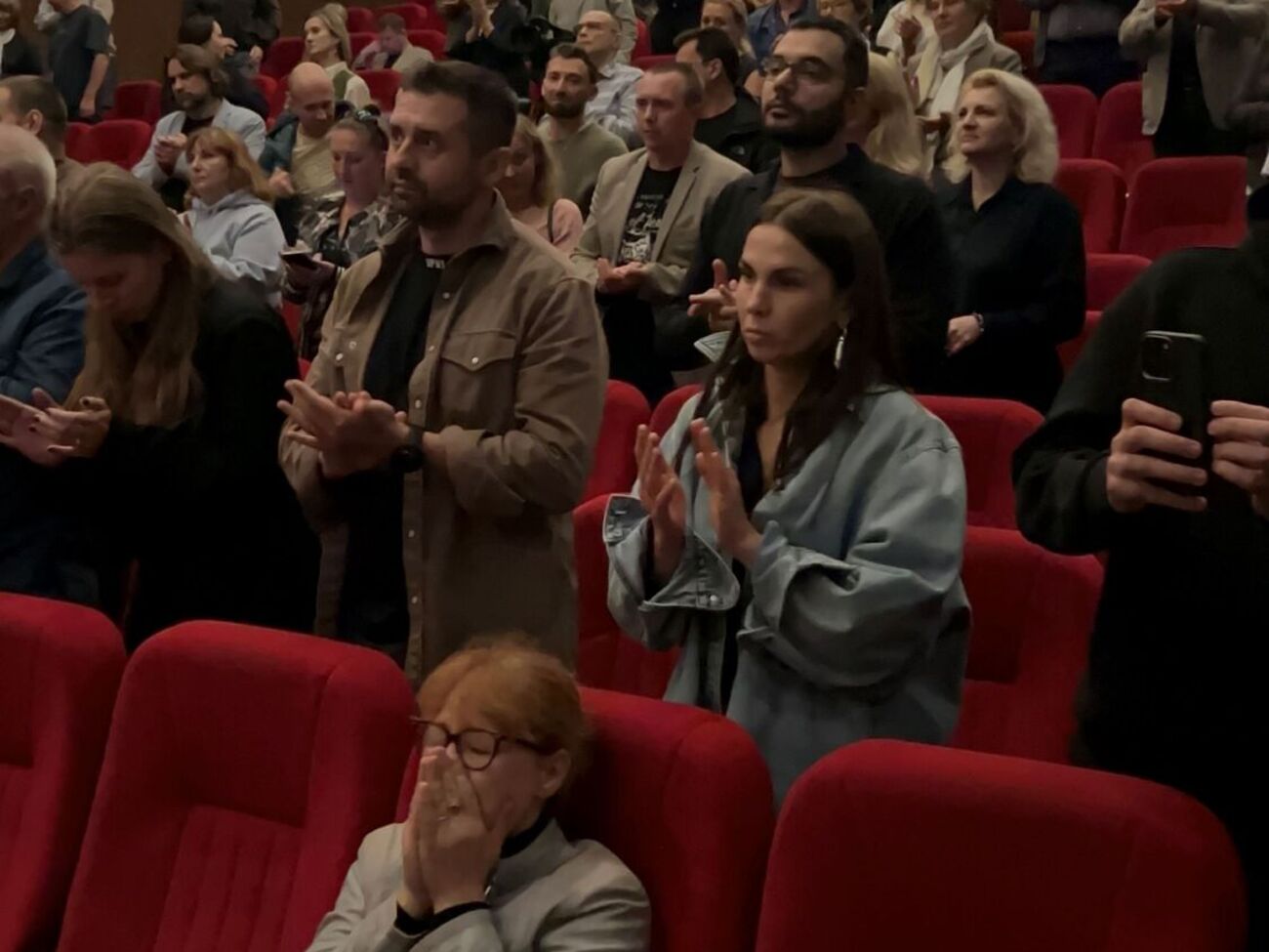 Как отмечается в пресс-релизе, фильм представляет собой исследование о Zле, которое пришло в Украину