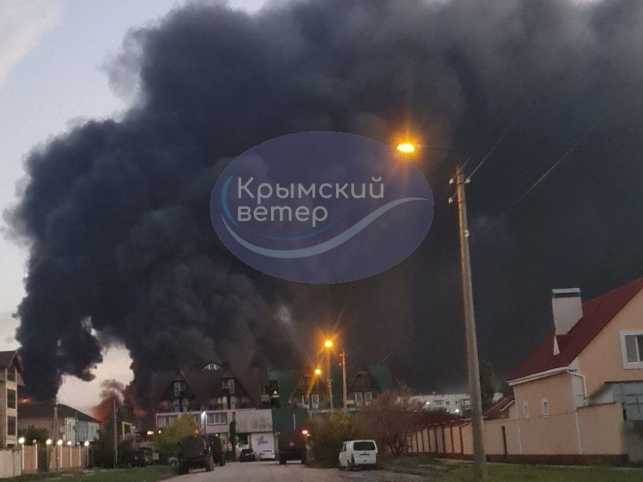 Оккупанты признали, что на нефтебазе произошел пожар