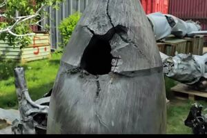 Уламки впали в кількох районах Києва