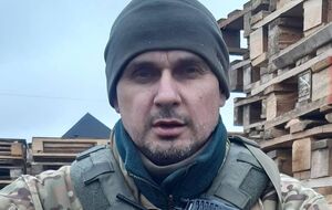 Усе рідше чути слово "перемога" й усе частіше "перемовини". До втрати кожного дня по селу ми вже звикли