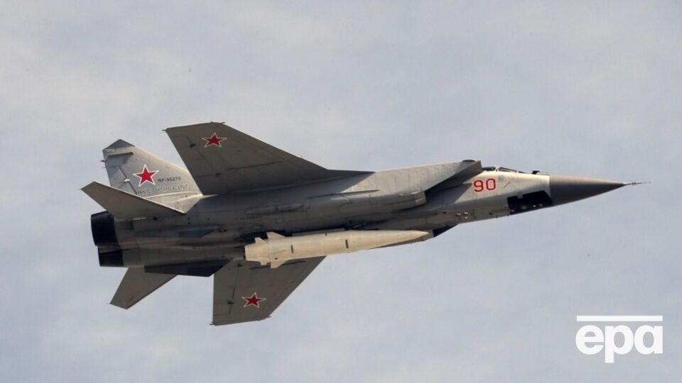 "Кинджали" російські Міг-31 запустили, злетівши із "Саваслєйки"