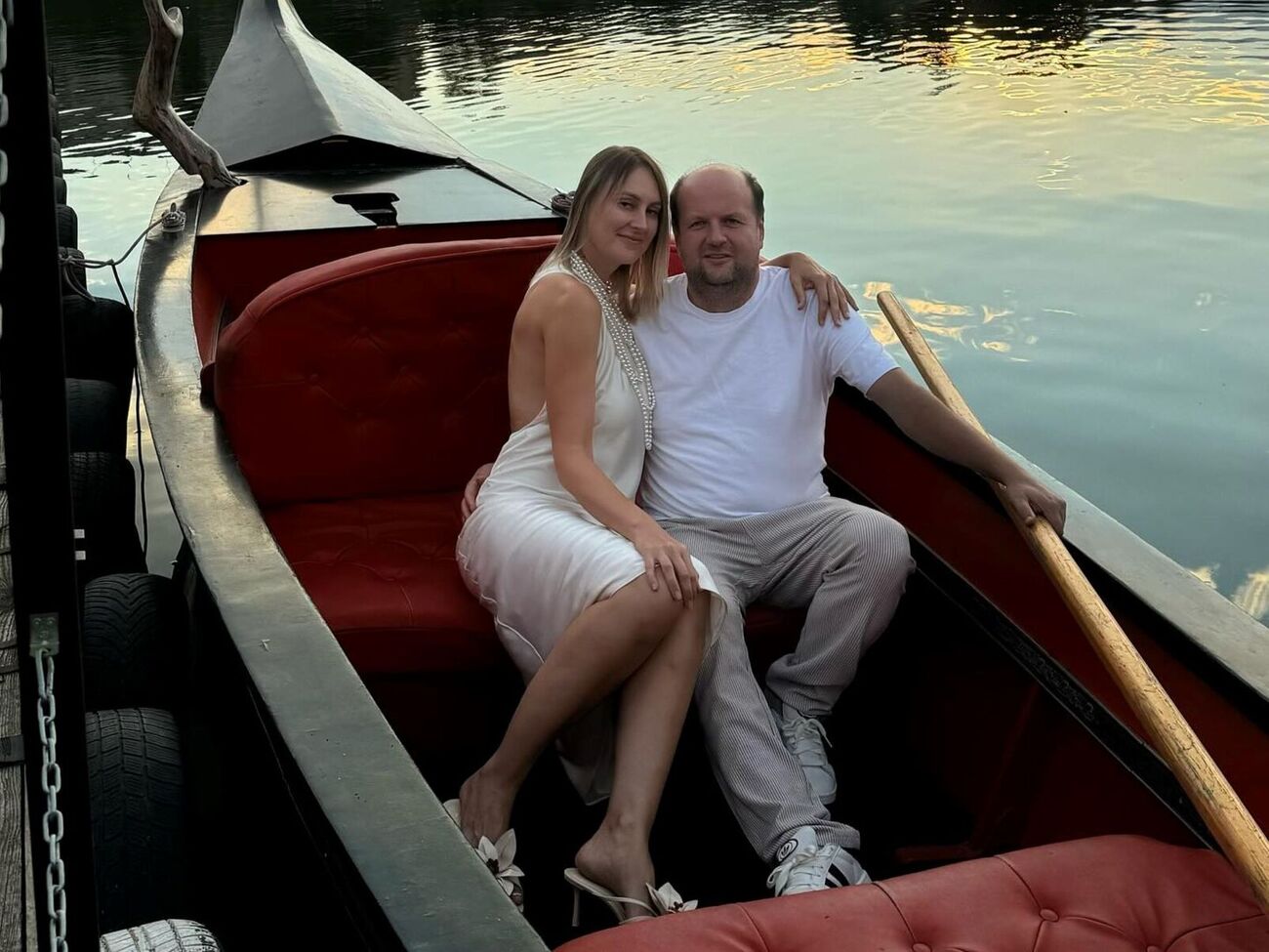 Бронюк із дружиною виховує двох дітей