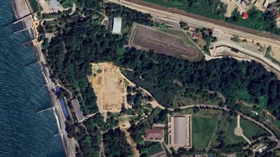 Будівлю в резиденції Путіна зрівняли із землею