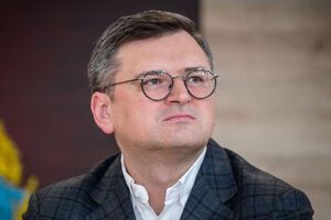 Кулеба любить сало із хлібом без гірчиці
