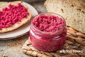 Хрін можна подавати до м'яса або зі шматочком хліба