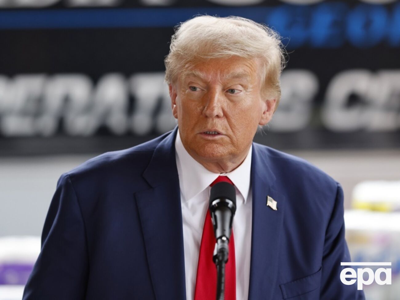 Росія намагається впливати на вибори у США, щоб переміг Трамп, вважають у розвідці