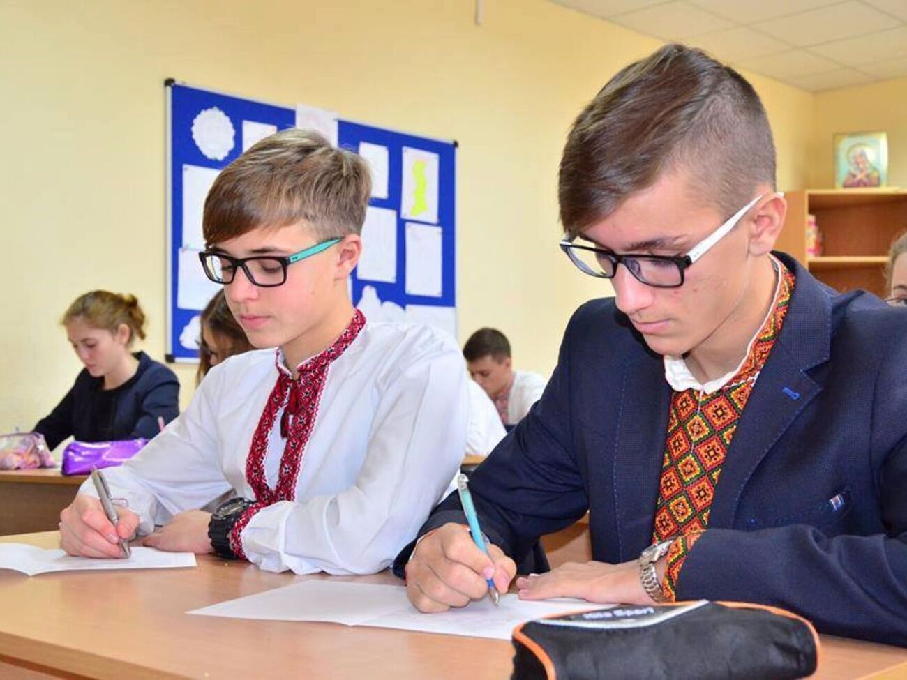 Всеукраїнський радіодиктант національної єдності започаткували 2000 року