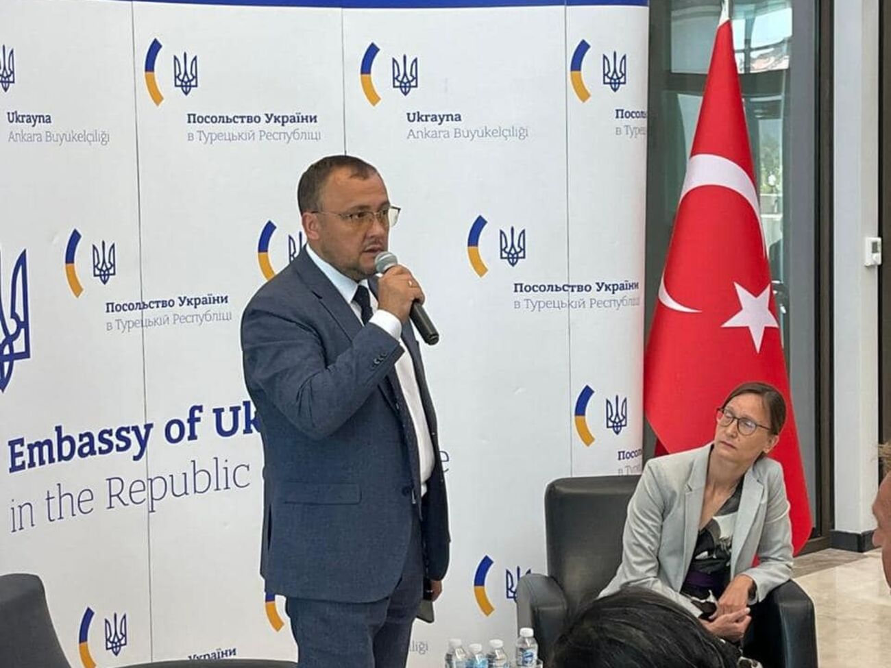 Боднар: Это не будет прямая двусторонняя встреча, это, скорее всего, будет формат, где будут привлечены третьи стороны