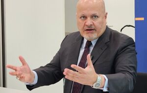 Карим Хан: Даже войны имеют правила, и никто не имеет права казнить гражданского человека или военнопленного, сдавшего оружие