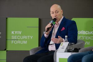 Дедалі більше росіян дістає інформацію про війну з українського YouTube, сказав Гордон