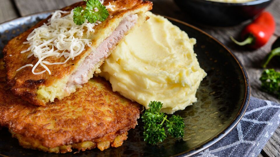 Кляр для відбивних краще збивати міксером