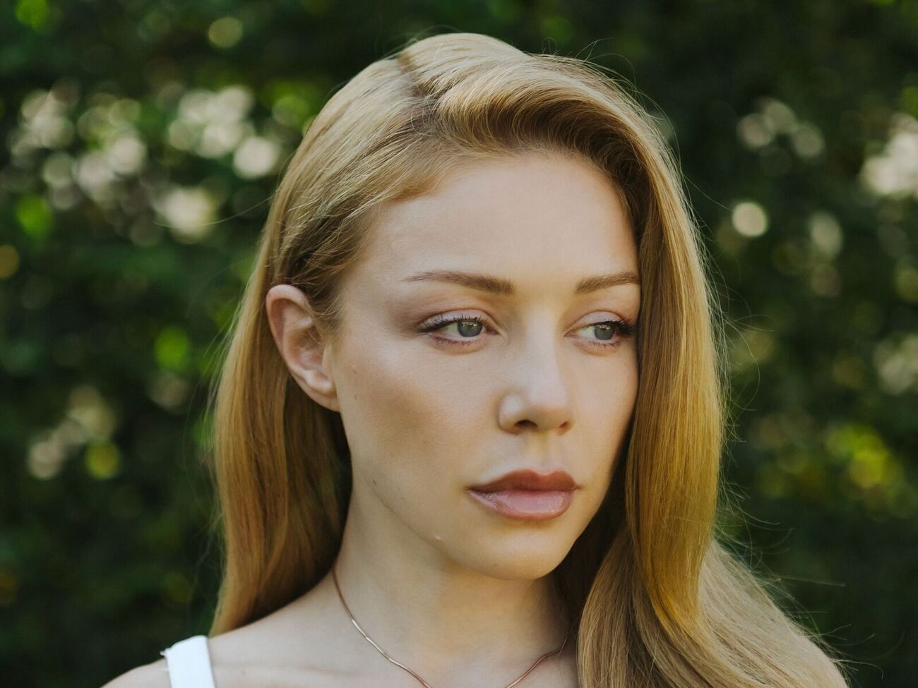 Тина Кароль в 2005 году артистка заняла второе место на конкурсе "Новая волна" и получила специальную премию от  Пугачевой