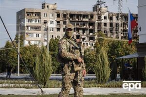 Окупанти обмежують у правах людей без громадянства РФ