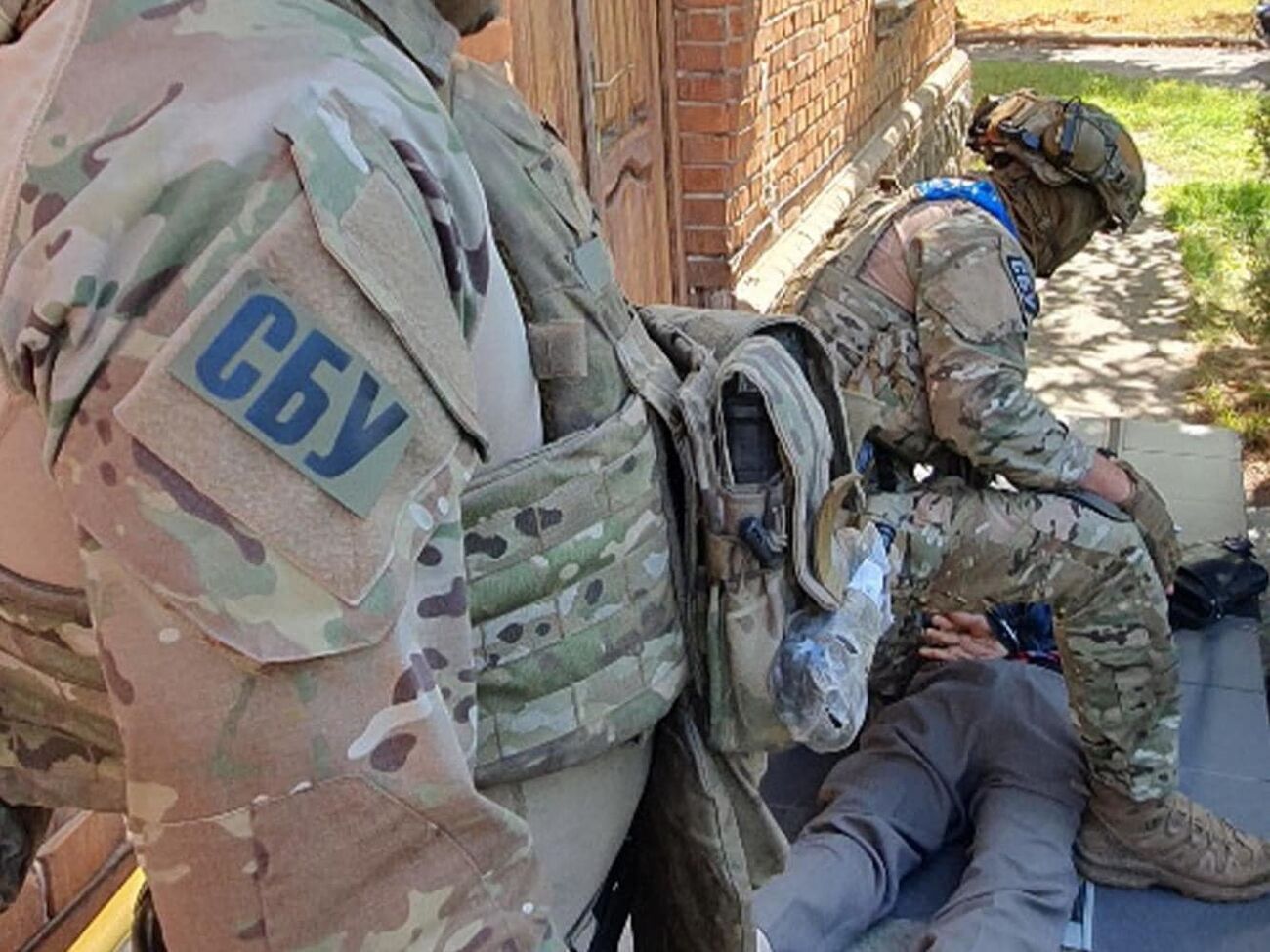 Мужчине сообщили о подозрении в госизмене