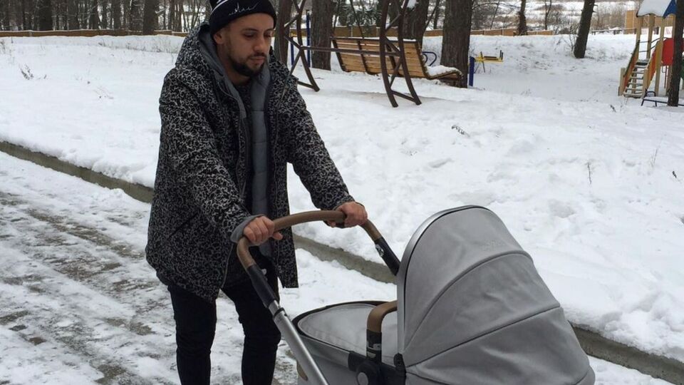 Monatik знает пол будущего ребенка, но пока что его не разглашает