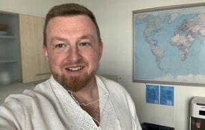 У украинцев растут зарплаты. Это экономическое чудо во время войны обеспечено помощью Запада