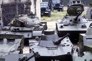 Оккупанты получили технику "Мосфильма" в 2023 году, говорит Шахназаров