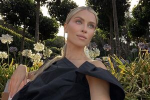 Внучка Ротару работает моделью